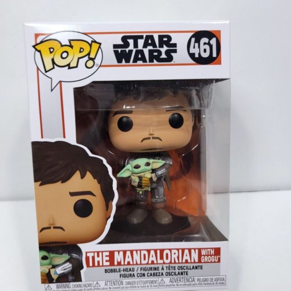 Funko Pop! Star Wars: Mandalorian- Mando Holding Child Grogu #461